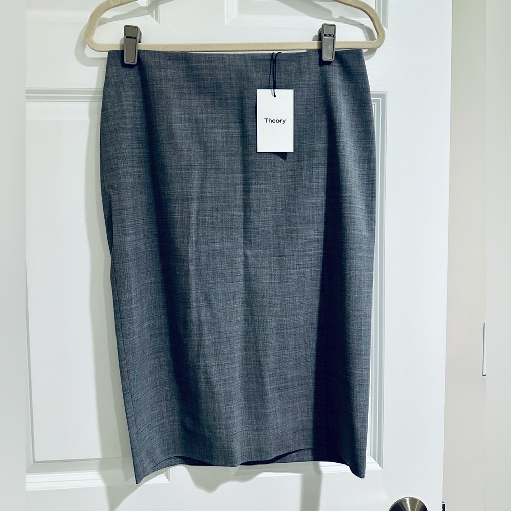 NWT Theory Gray Pencil Skirt - Size 4